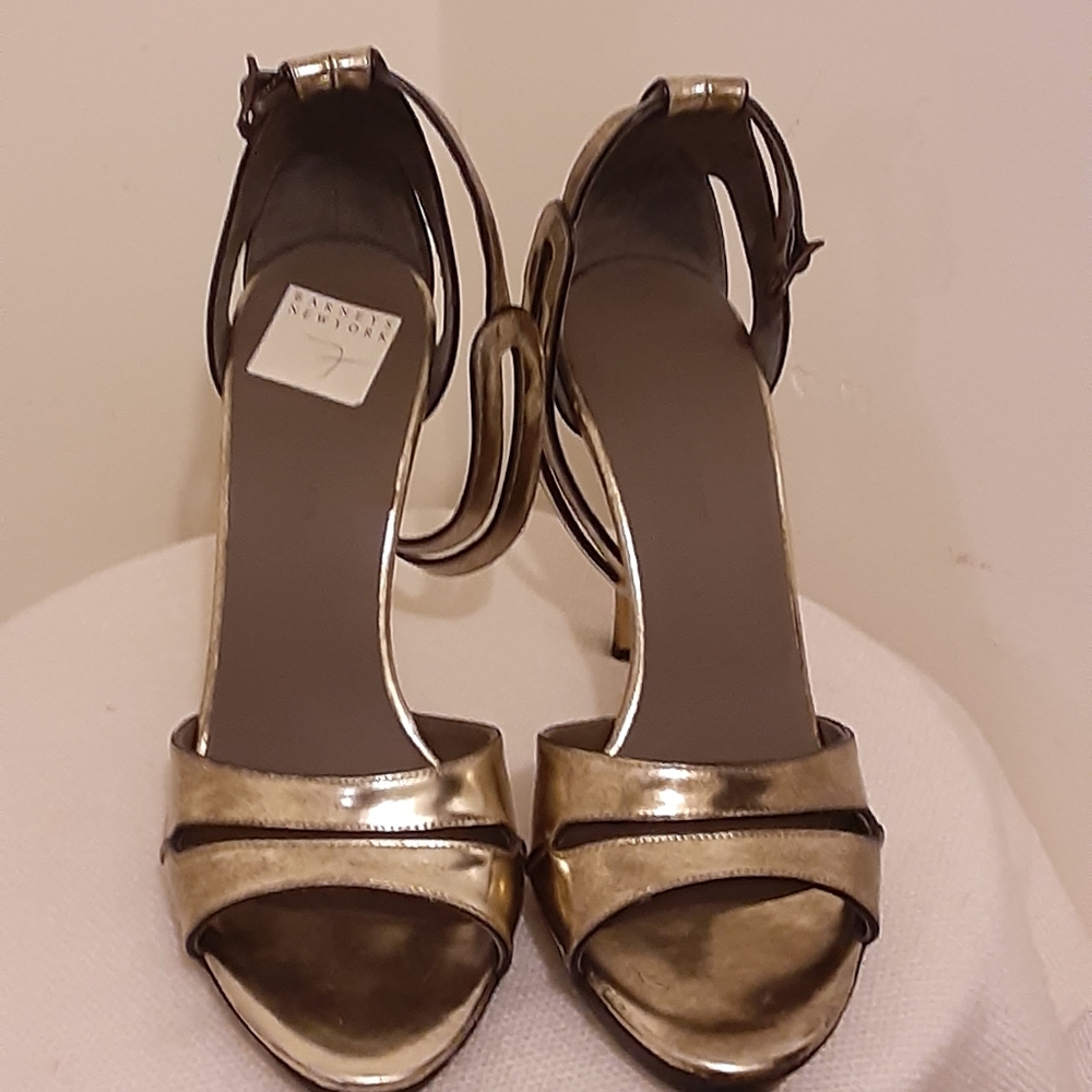 Balenciaga Paris Gold women's Heel, size 37